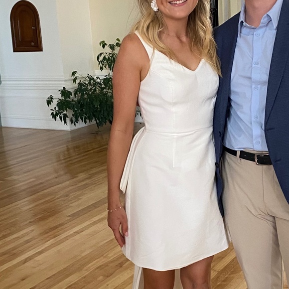 Sachin & Babi Gwyneth Mini Dress – Detachable Bow, Ivory Satin, Worn Once - Picture 8 of 12